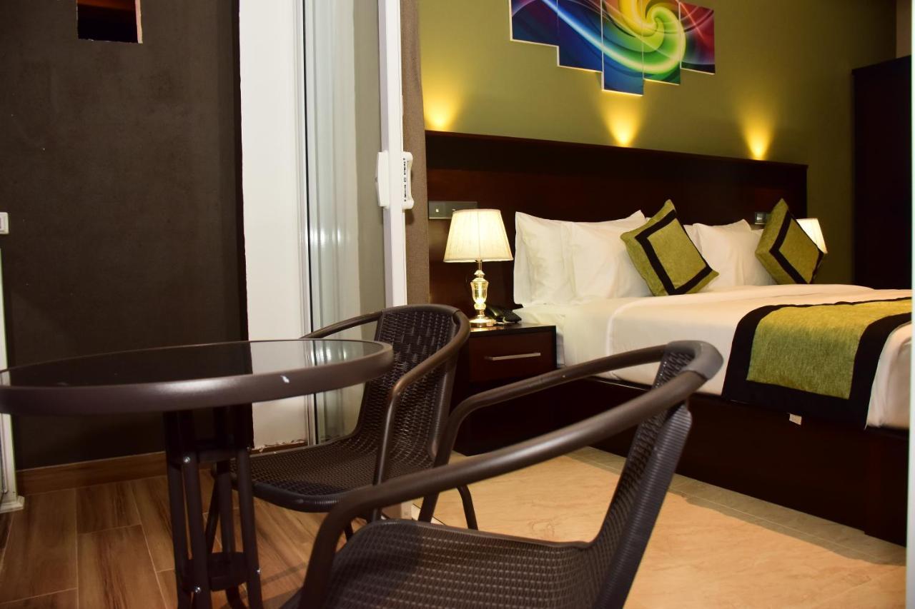 Ruvisha Beach Hotel Negombo Exterior foto