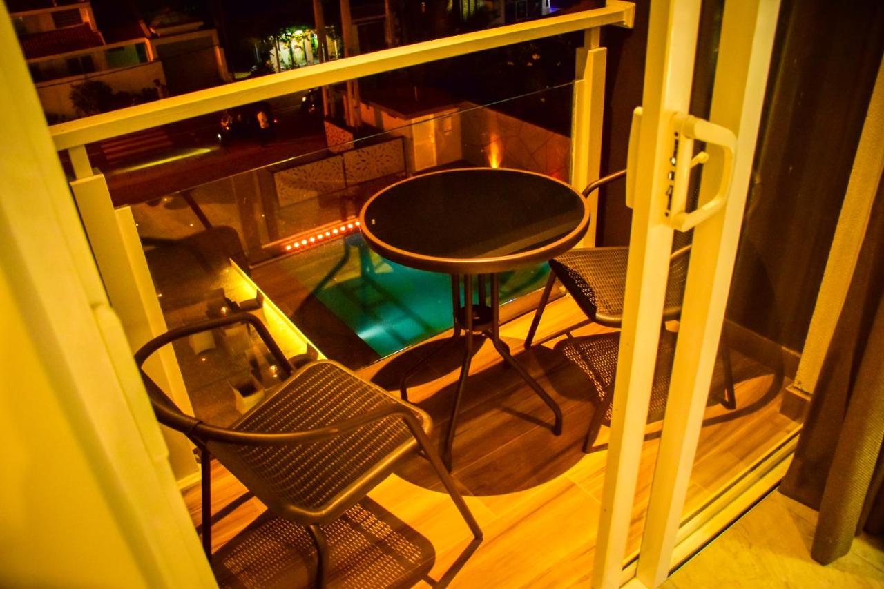 Ruvisha Beach Hotel Negombo Exterior foto