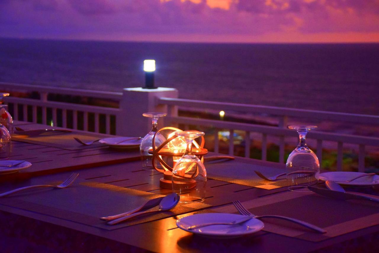 Ruvisha Beach Hotel Negombo Exterior foto